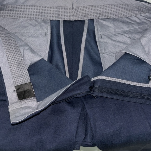 Black Brown Men’s Slacks VGUC size 34Waist and 31.5 Inseam. Navy in colour. - Picture 14 of 14